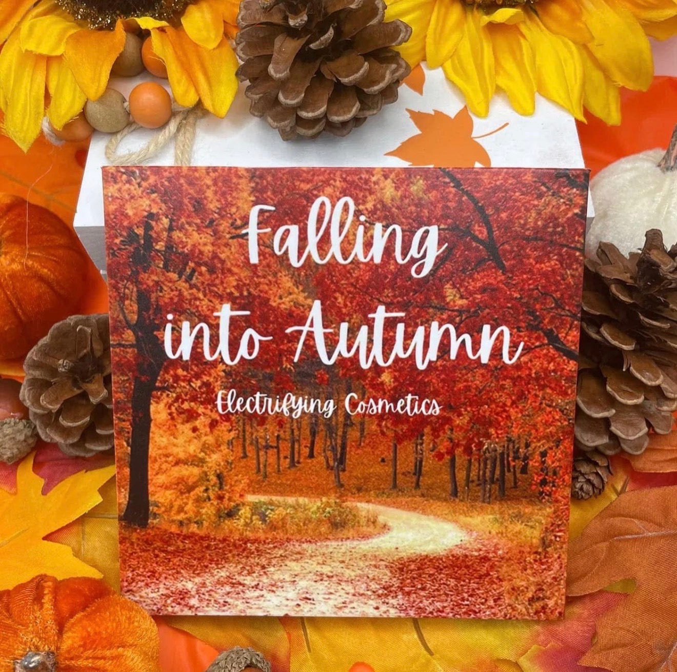 Falling into Autumn - Eyeshadow Palette