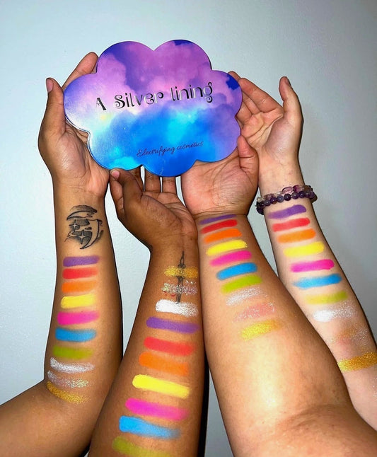 A SILVER LINING - EYESHADOW PALETTE🎨